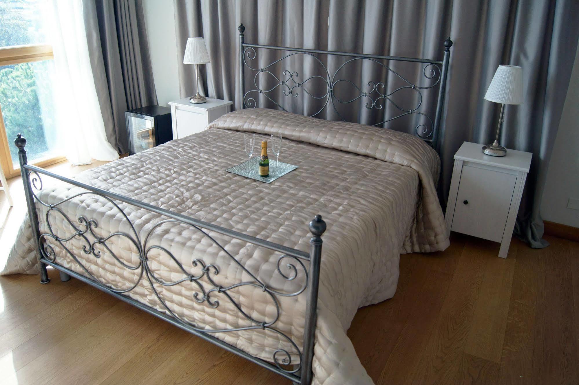 Baia Di Ognina Bed & Breakfast Catania Exterior photo