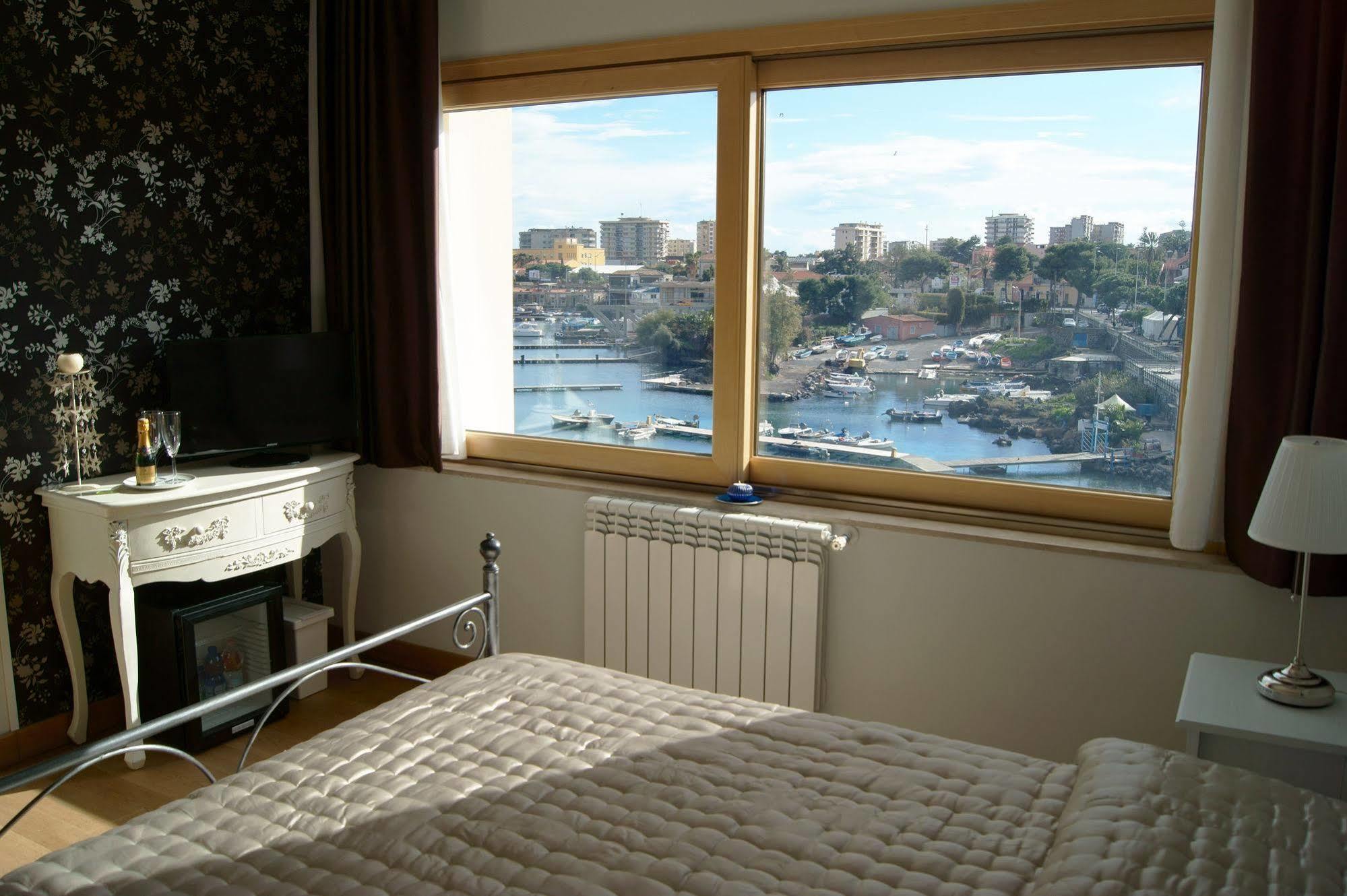 Baia Di Ognina Bed & Breakfast Catania Exterior photo